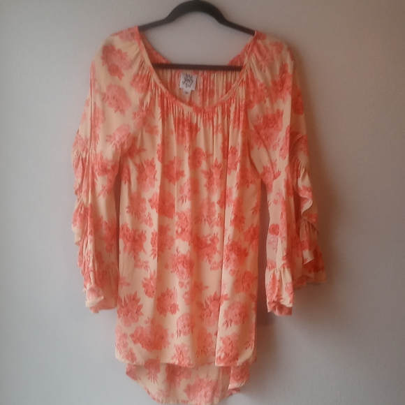 IVU JANE Tops - IVY Jane High and Low Top